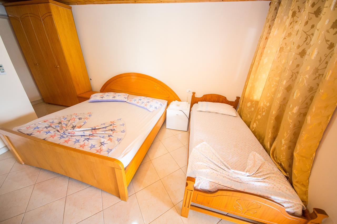 Isi Rooms Влёра Экстерьер фото