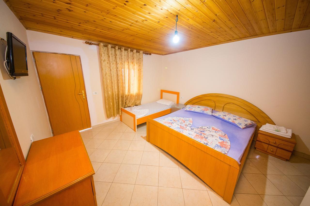Isi Rooms Влёра Экстерьер фото